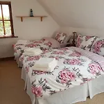 Seafront House With Own Private Pier In Gunpoint, Schull, West Cork 펜션