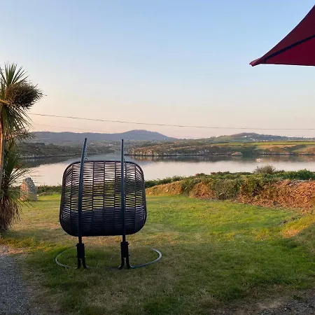 Seafront House With Own Private Pier In Gunpoint, Schull, West Cork Holiday home *