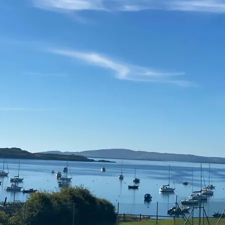 Holiday home Seafront House With Own Private Pier In Gunpoint, Schull, West Cork