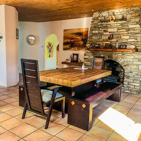 別荘 Seafront House With Own Private Pier In Gunpoint, Schull, West Cork Seafort