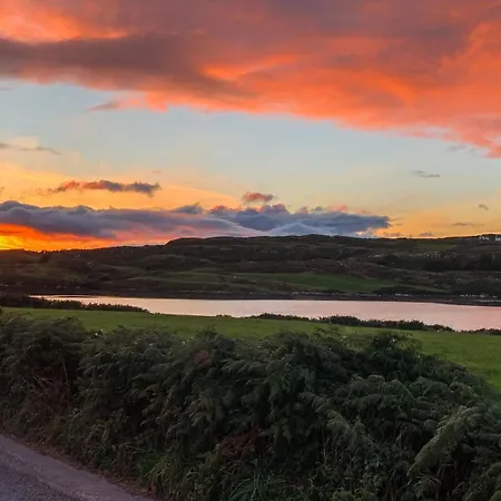 別荘 Seafront House With Own Private Pier In Gunpoint, Schull, West Cork Seafort