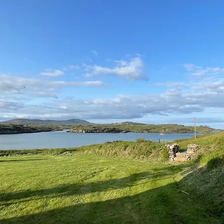 Holiday home Seafront House With Own Private Pier In Gunpoint, Schull, West Cork *