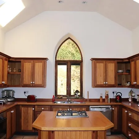 別荘 Seafront House With Own Private Pier In Gunpoint, Schull, West Cork *