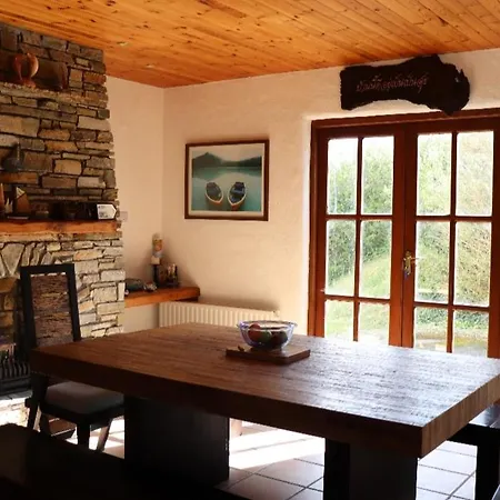 別荘 Seafront House With Own Private Pier In Gunpoint, Schull, West Cork Seafort