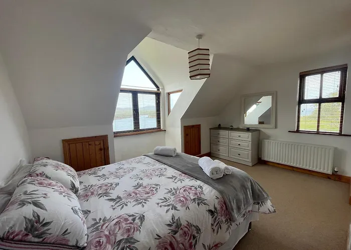 Seafront House With Own Private Pier In Gunpoint, Schull, West Cork *