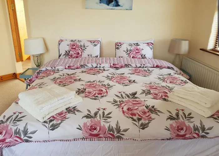 Seafront House With Own Private Pier In Gunpoint, Schull, West Cork Semesterbostad *