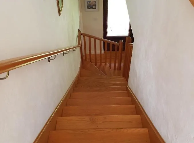 Seafront House With Own Private Pier In Gunpoint, Schull, West Cork Semesterbostad